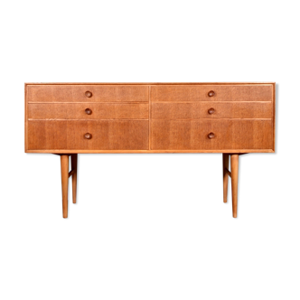 Midcentury Meredew Sideboard / Chest Of Drawers in Oak. Vintage Modern / Retro / Scandinavian / Danish Style