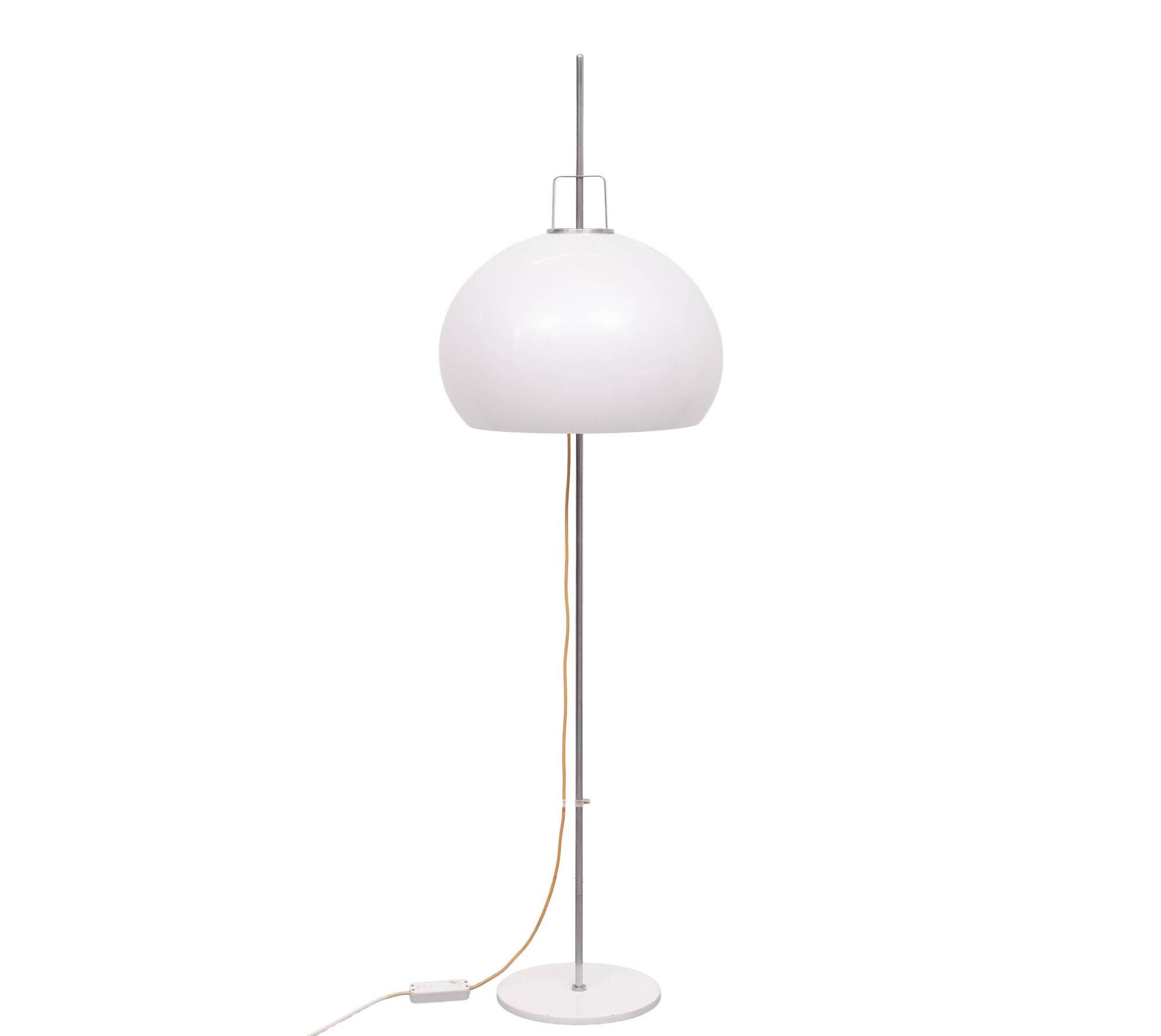 "Lucerna" floor lamp in chrome-plated steel by Harvey Guzzini for Meblo 196