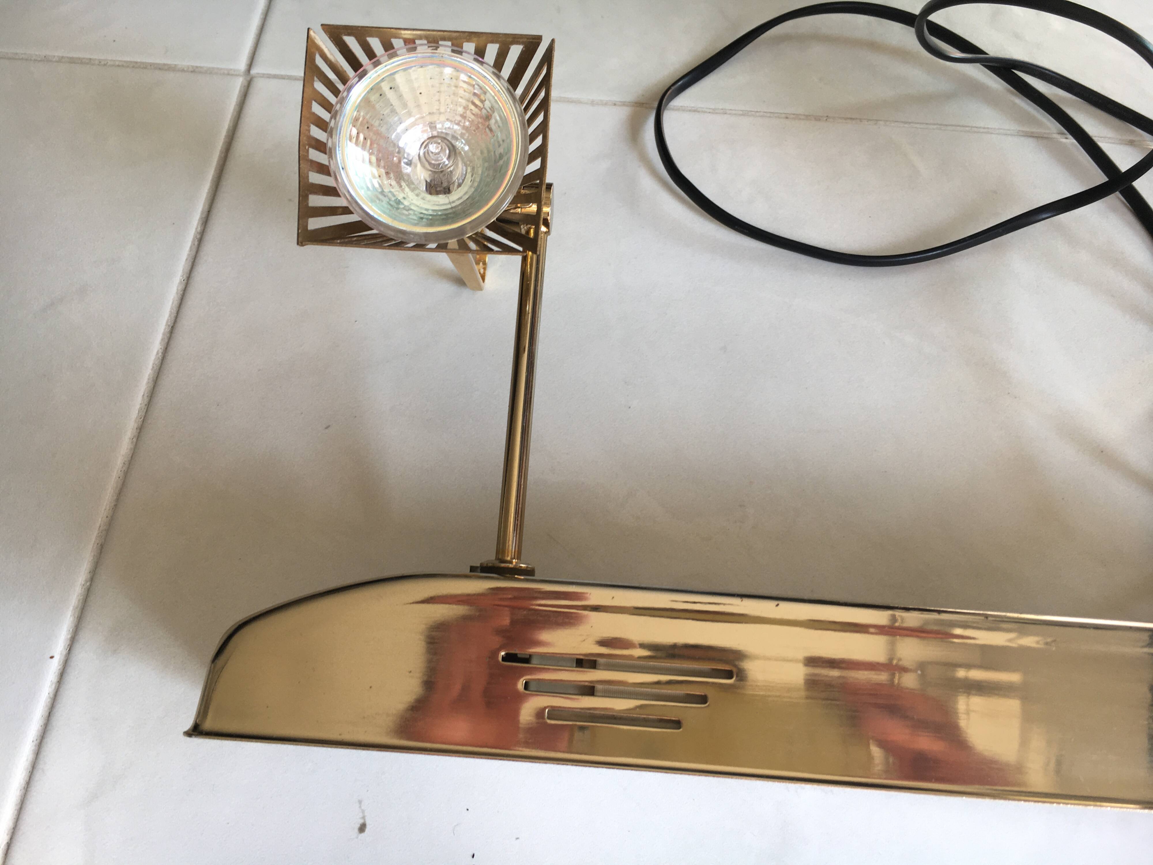 Appliques en laiton Fase