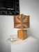 Lampe de table constructiviste en bois