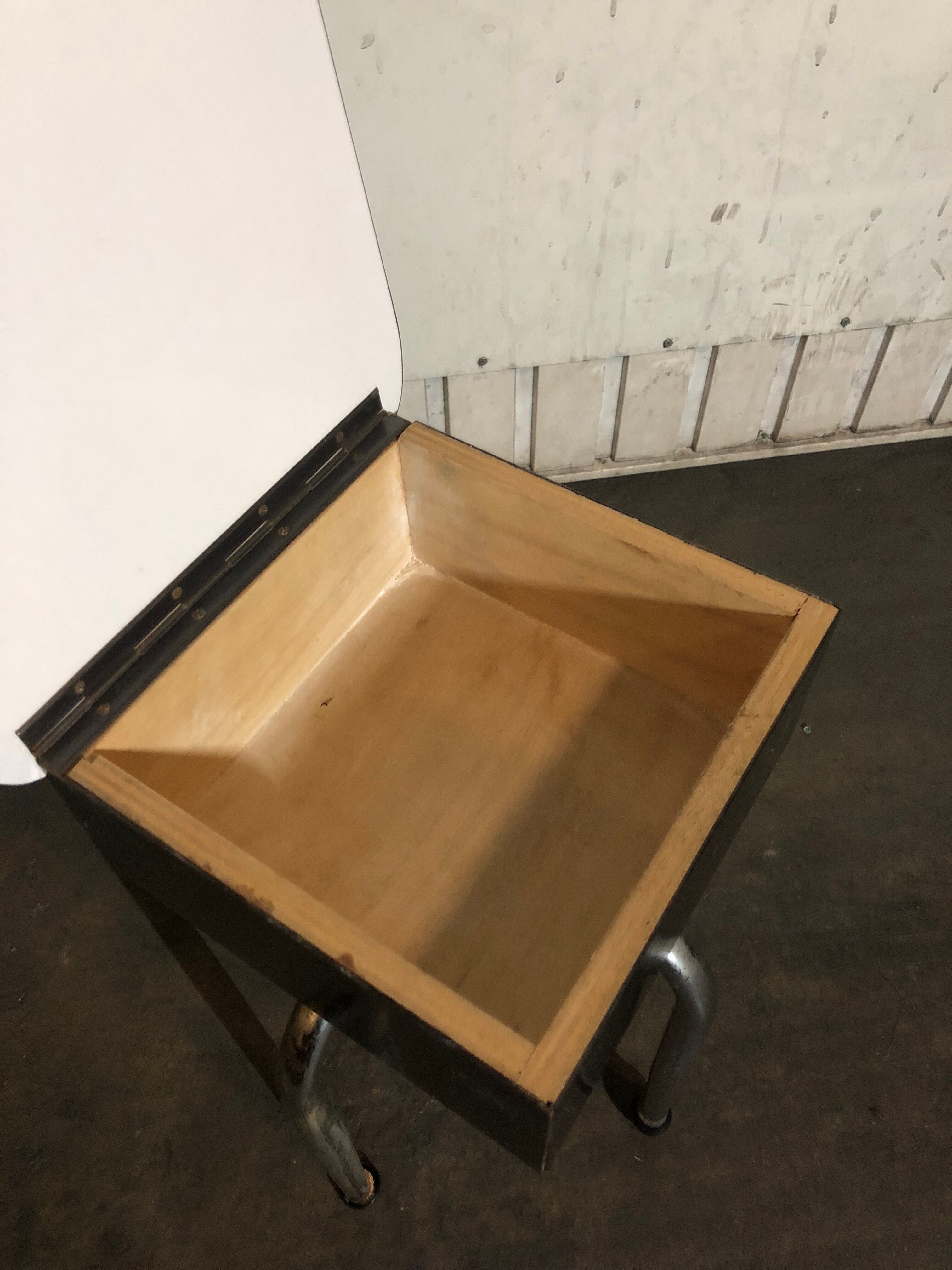 Lot chairs + blue formica stool