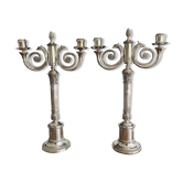 Christofle. Paire de bougeoirs, Candélabres, Chandeliers en métal argenté. modèle Malmaison. (Neufs)