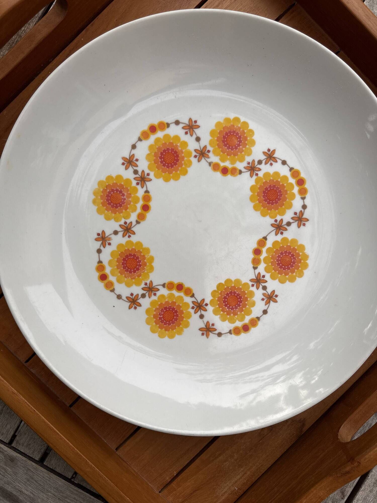Large plate Schumann Arzberg Bavaria – Vintage orange flowers from the 70s