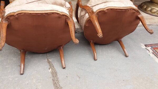 Paire de fauteuils cabriolets style Louis XV
