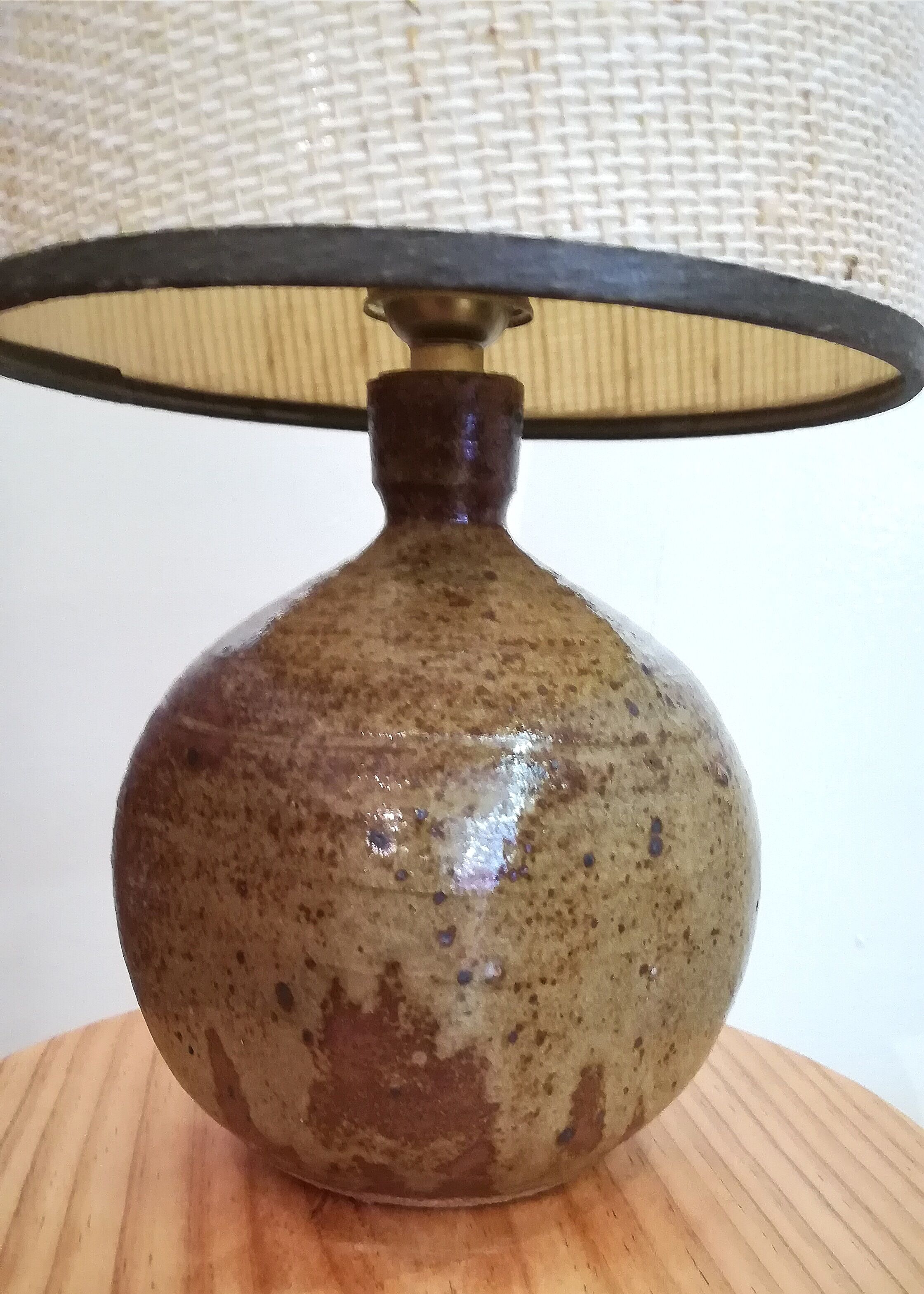 Sandstone lamp