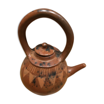 Kettle in South America terracotta