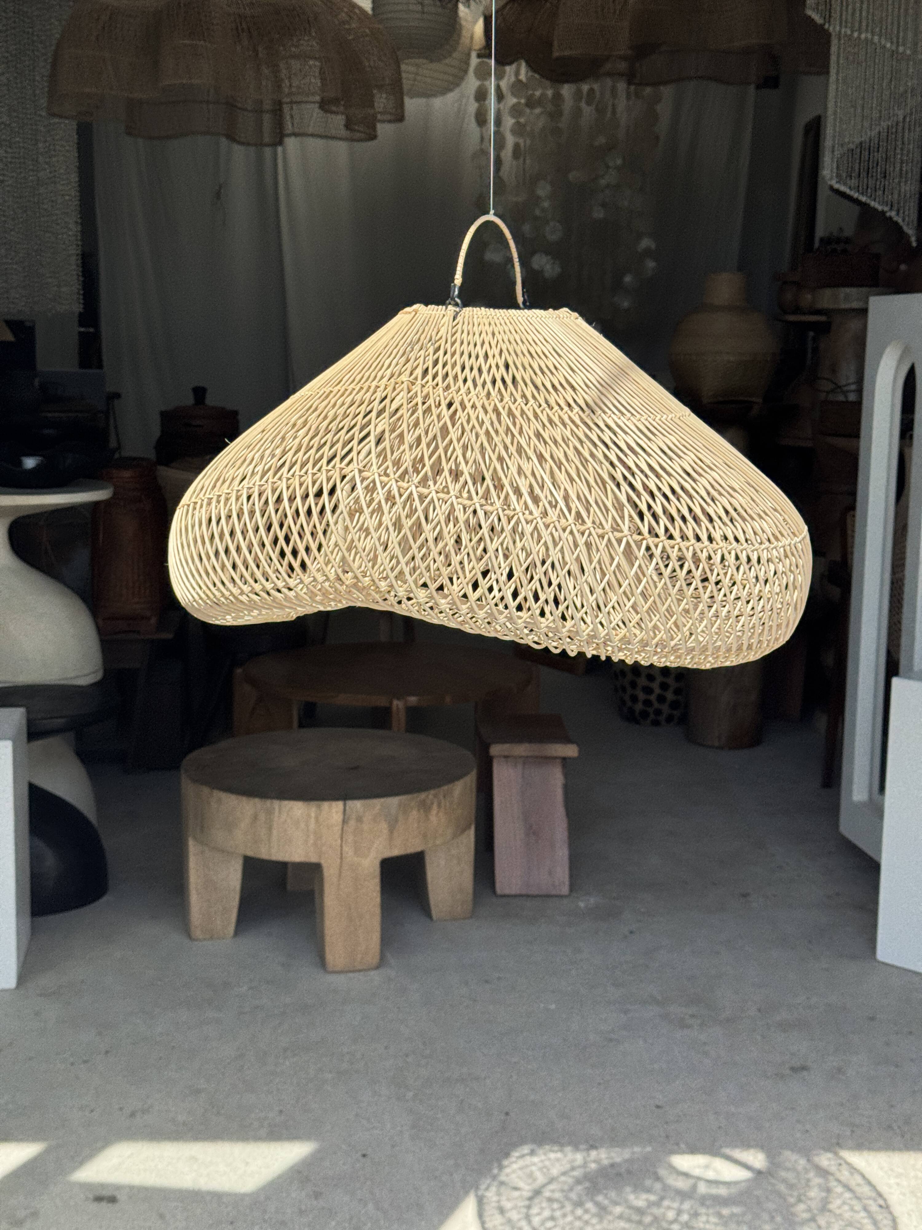 Suspension or rattan lampshade in the shape of a cloud or flattened bubble D60 H35