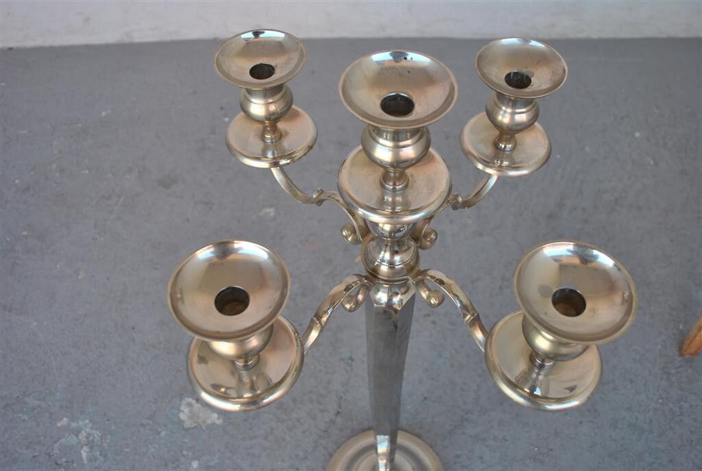 Pair of candlesticks on silver feet