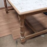 Farm table