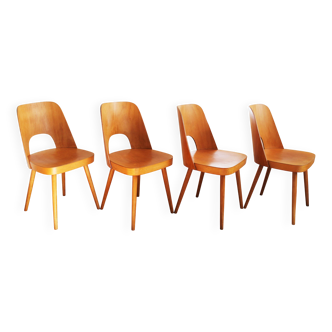 Ensemble de quatre chaises de salle à manger du milieu du siècle n° 515 par Oswald Haerdtl pour la société TON