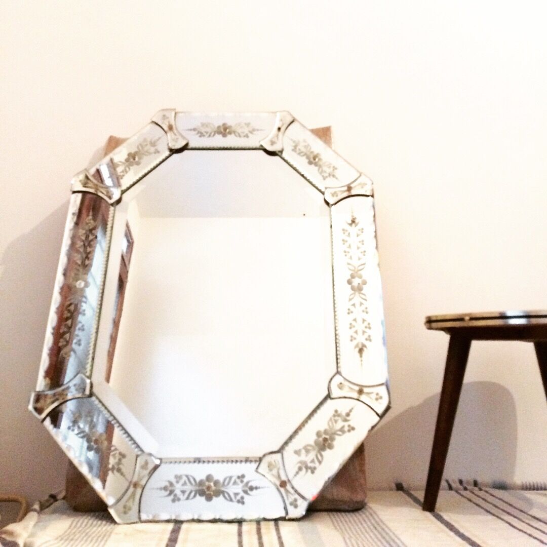 59x75cm Venetian mirror