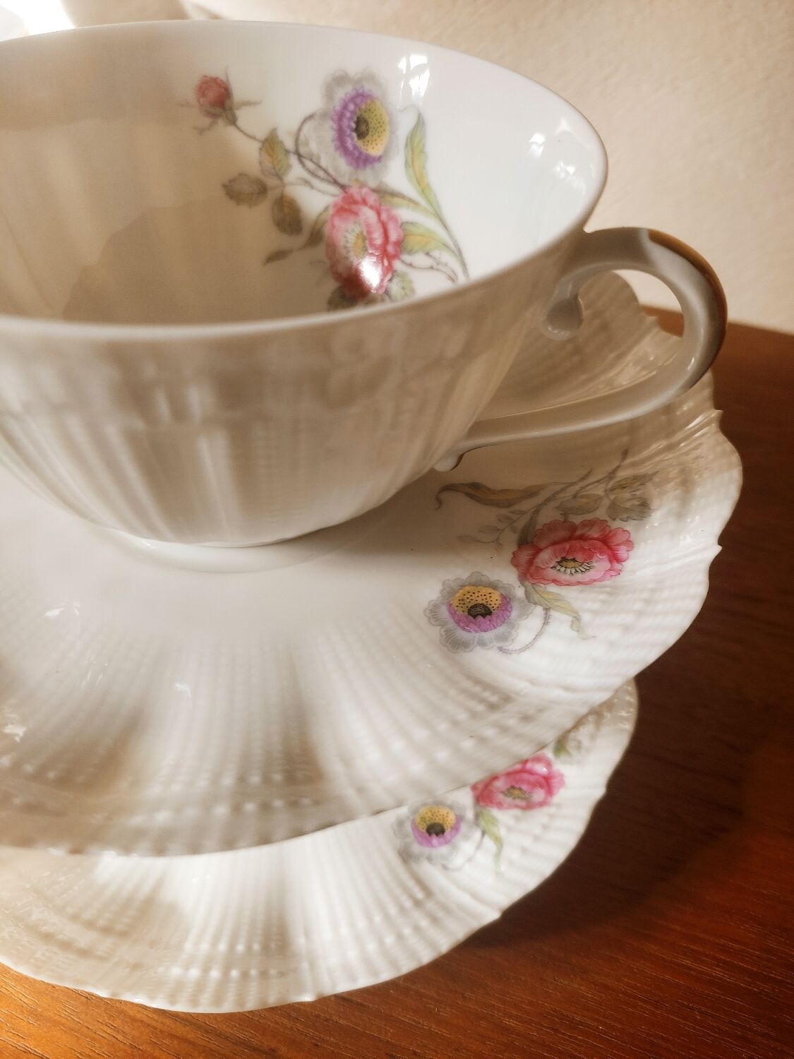 4 tea cups or chocolate in Limoges porcelain