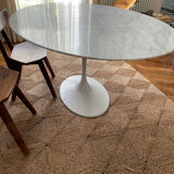 Tulip dining table