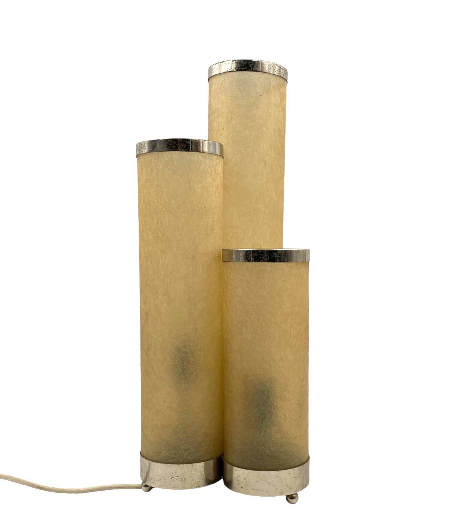 Hollywood regency fiberglass and brass table lamp, Italy 1970s