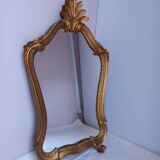 Miroir ancien en bois doré