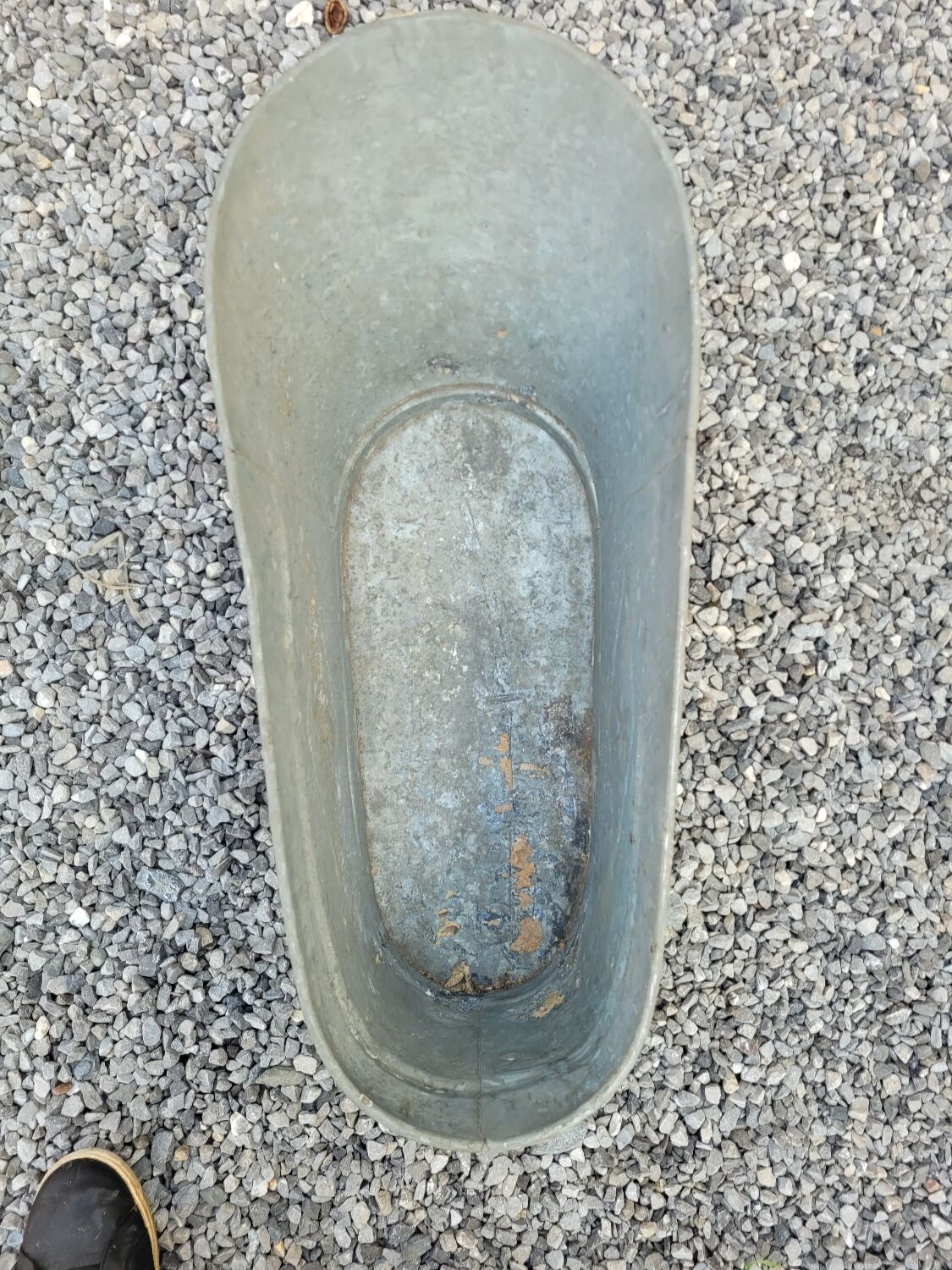 Zinc children's bathtub