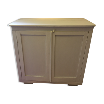 Buffet ancien en bois massif