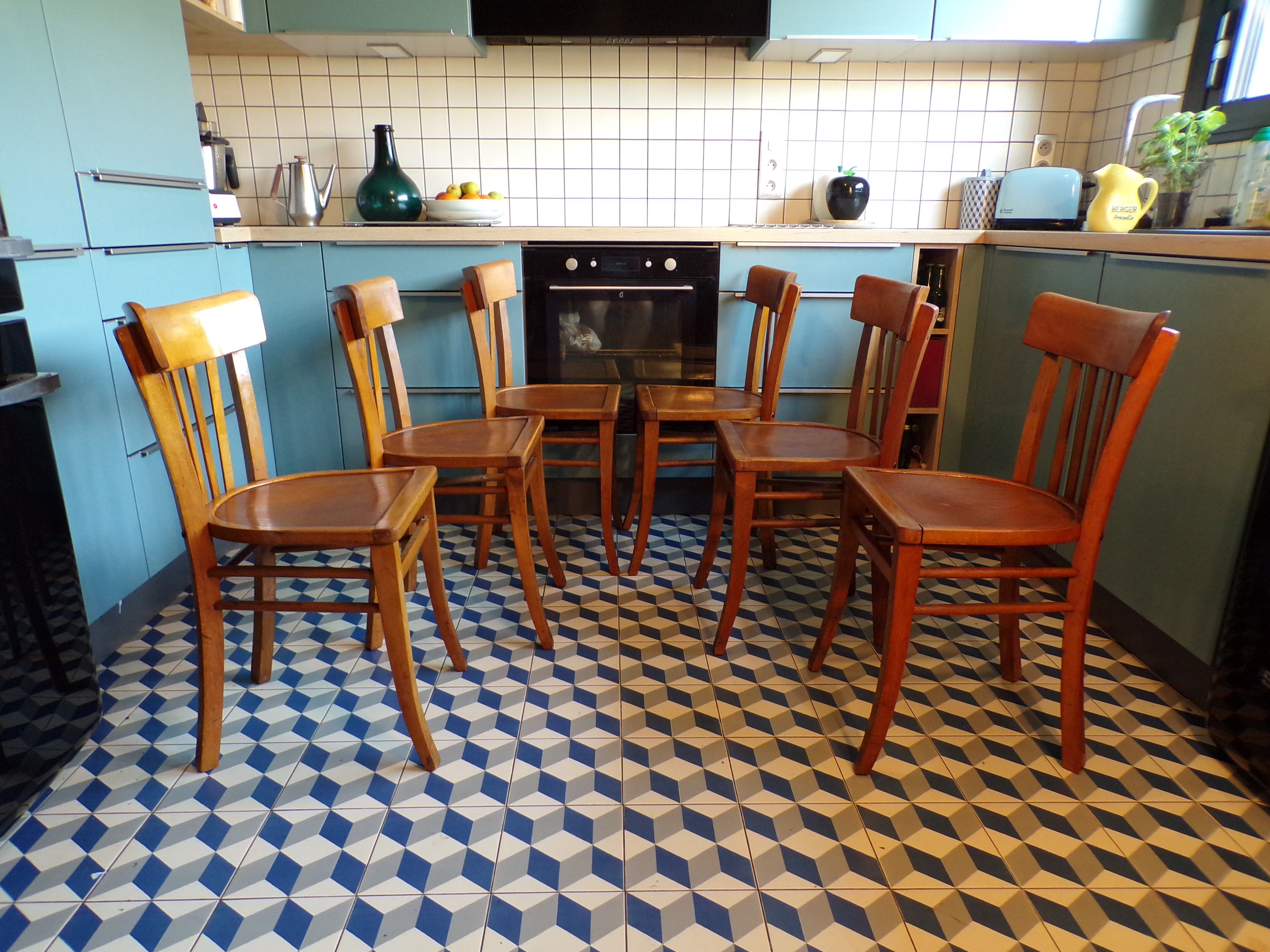 Suite 6 vintage bistro chairs