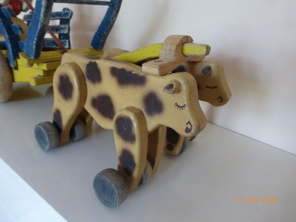 Jouet attelage en bois