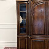 Classic English Royal Antique Collection Bookcase