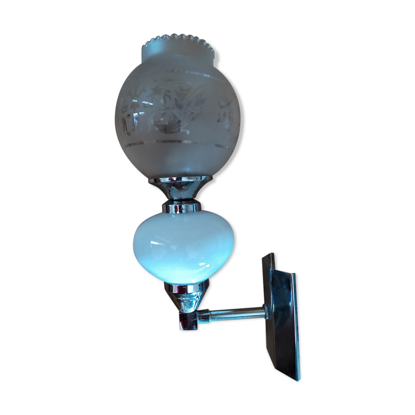Wall lamp in chrome alloy opaline and tulip in vintage glass bt53