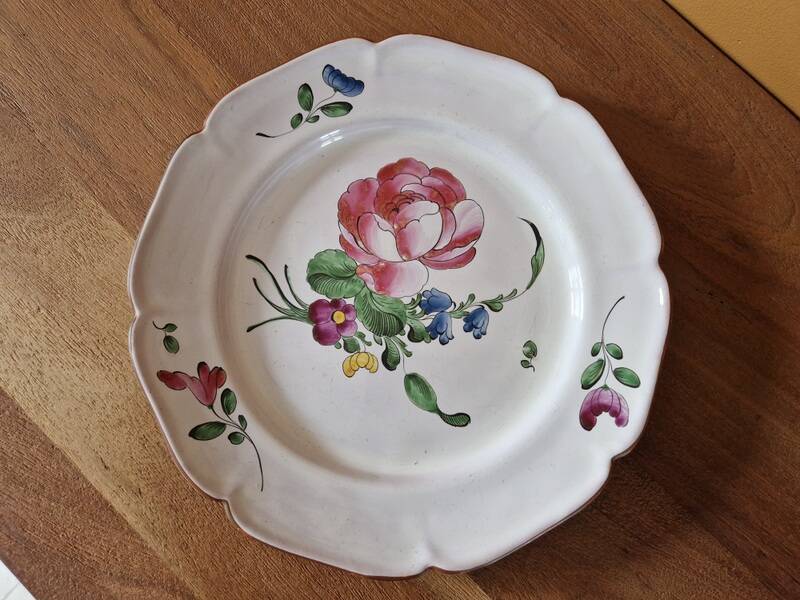 Niderviller Beyerlé faience plate - 18th century period