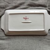 Maxim's empty pocket and dish