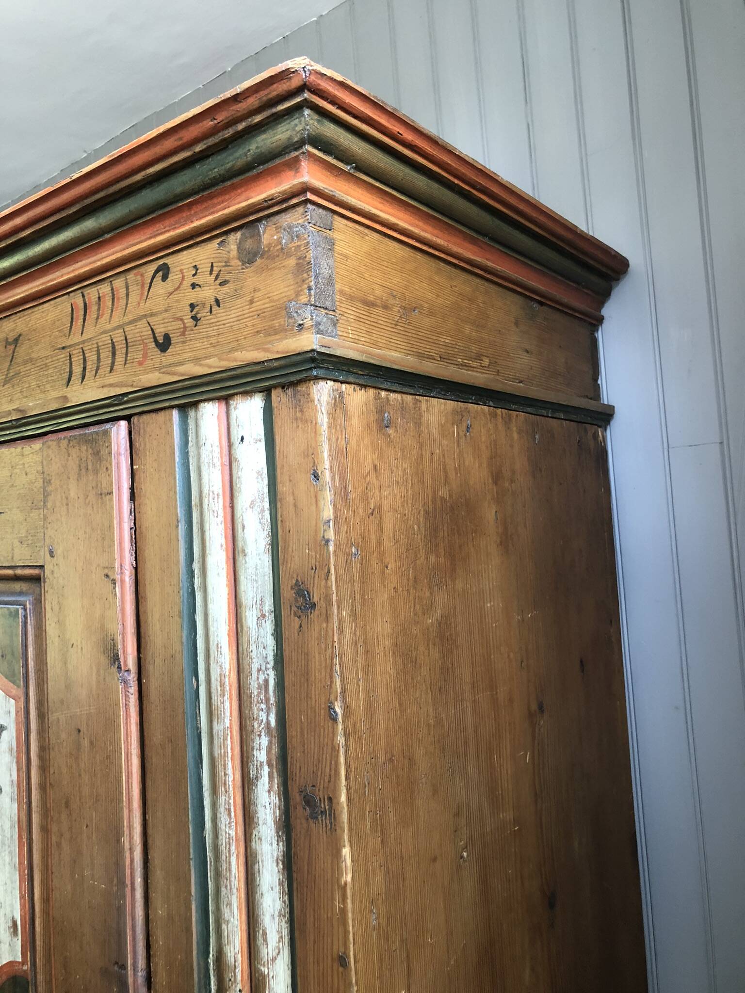 Alsatian polychrome furniture cabinet 1757