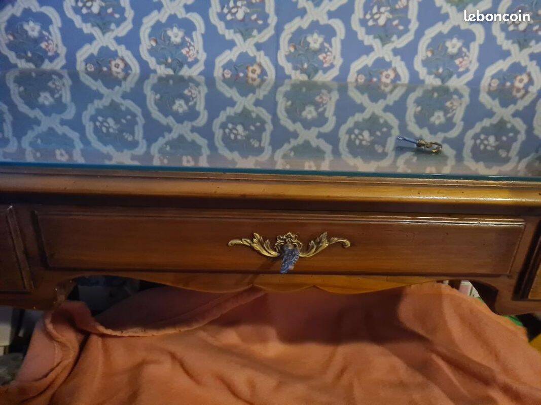 Louis XV desk 15