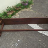 Bench in massive channel