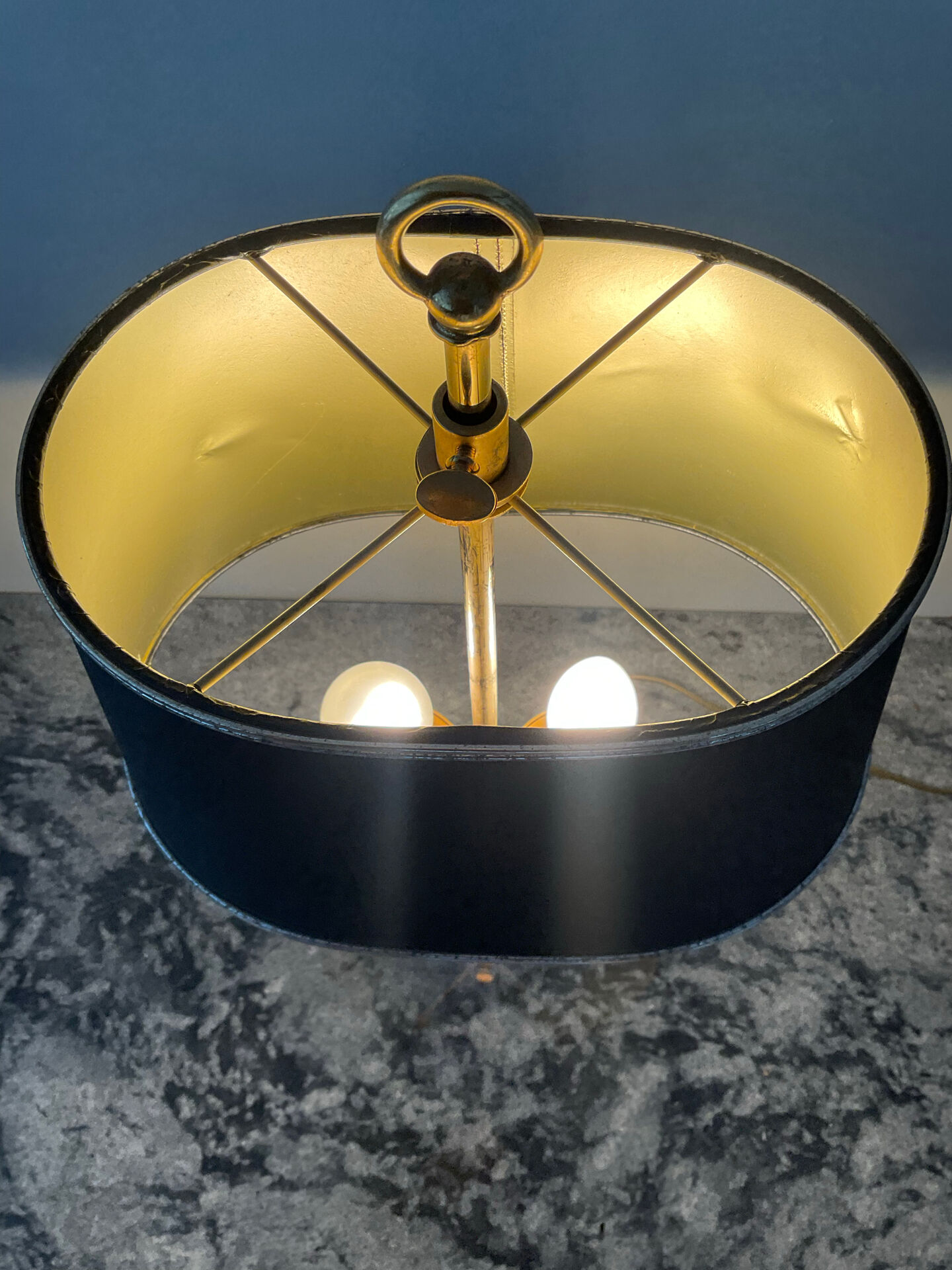Hollywood Regency bouillotte lamp from the 1970s.
