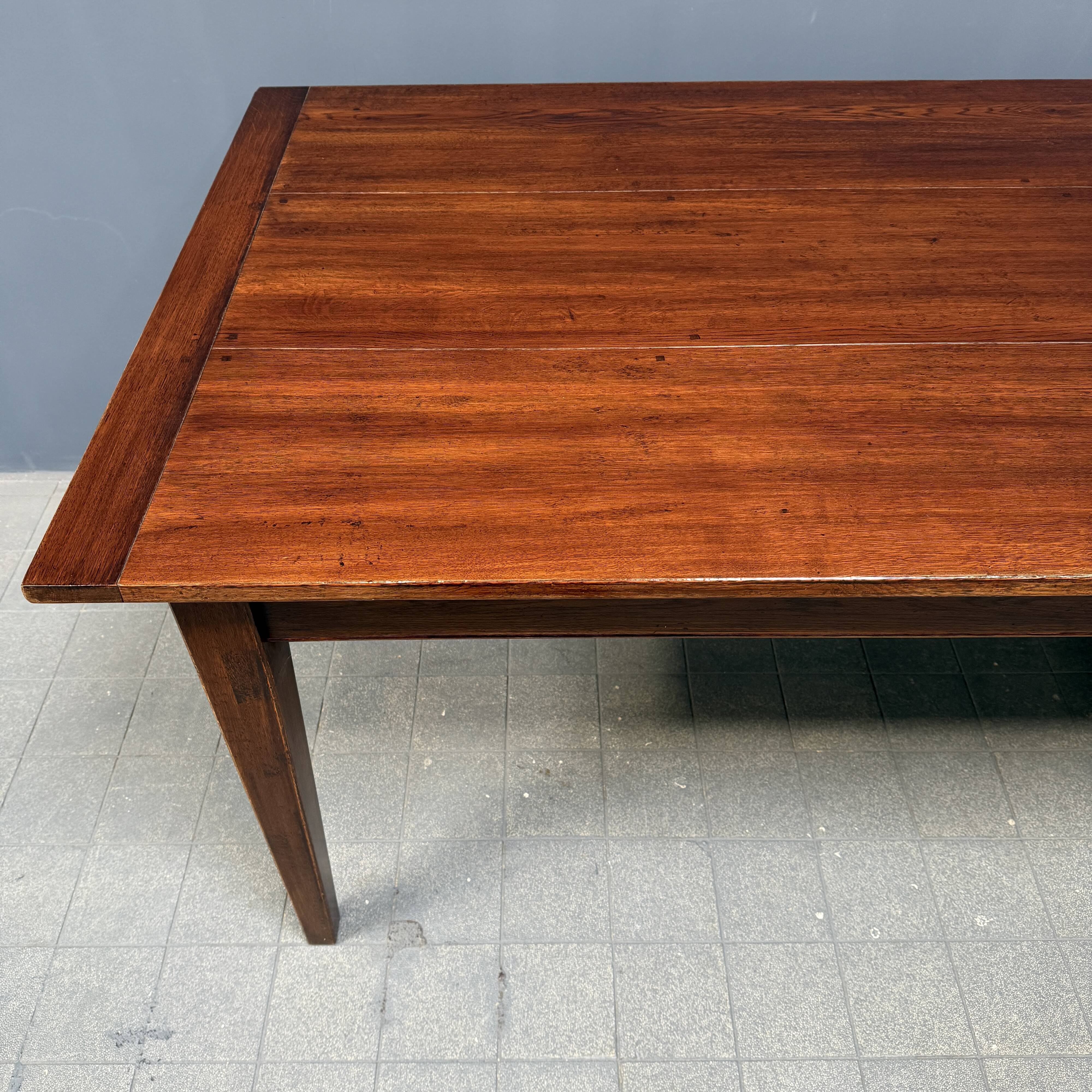 Large antique style oak extendable dining table