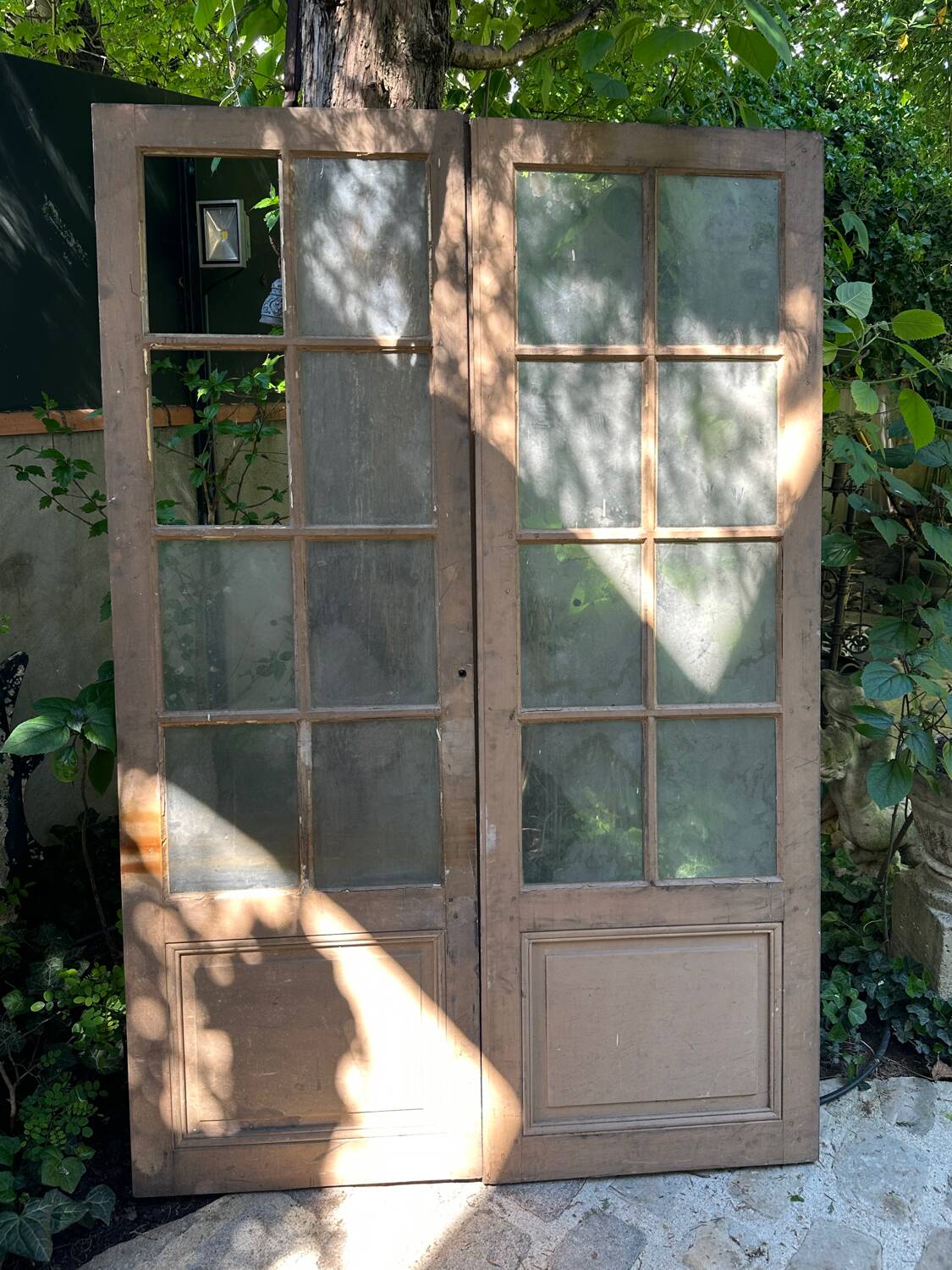 Double-leaf interior French doors