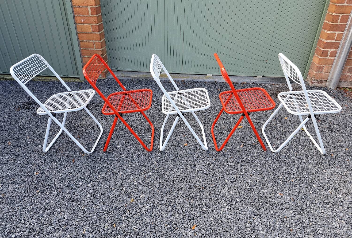Series of 5 Talin folding metal chairs