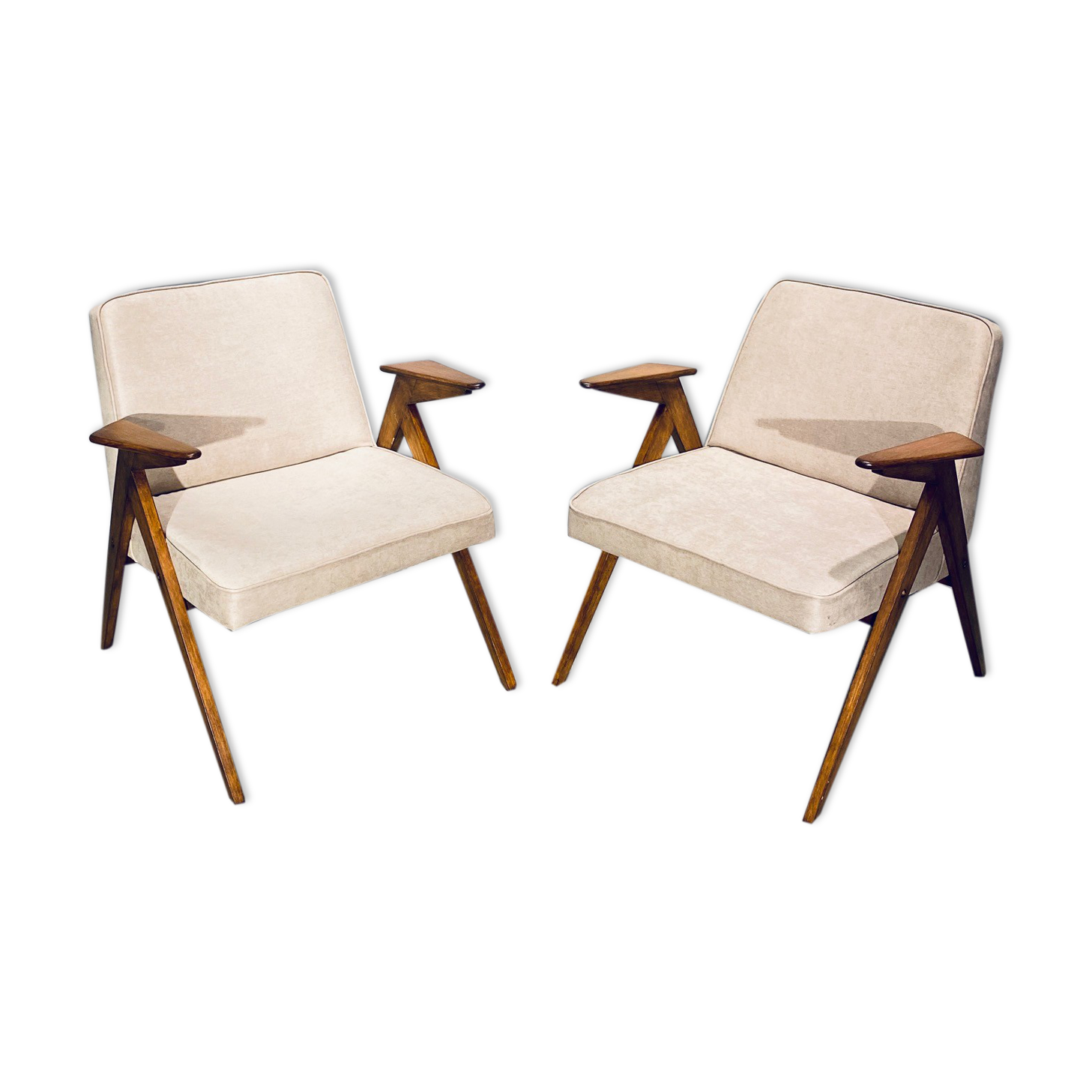 Pair of "Bunny" chairs by J. Chierowski 60s