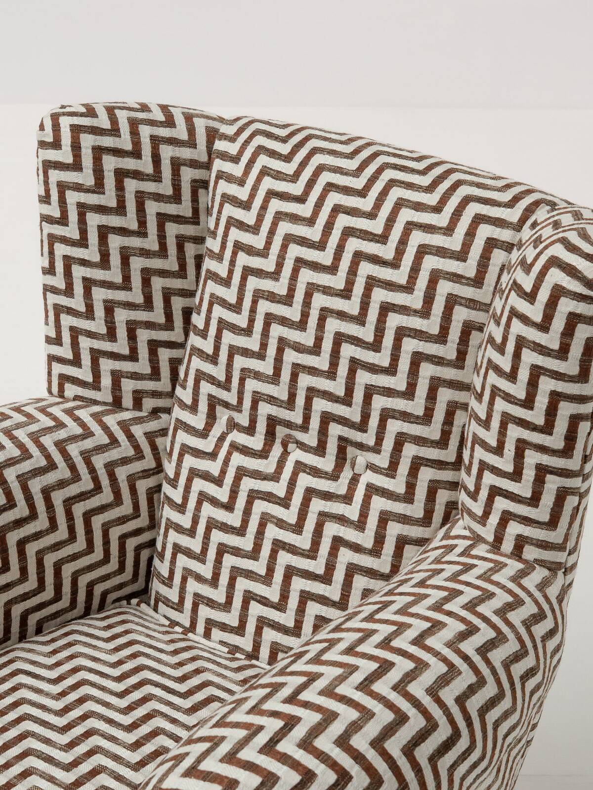 Pair of Italian Armchairs  in Zigzag Upholstery, 1960s