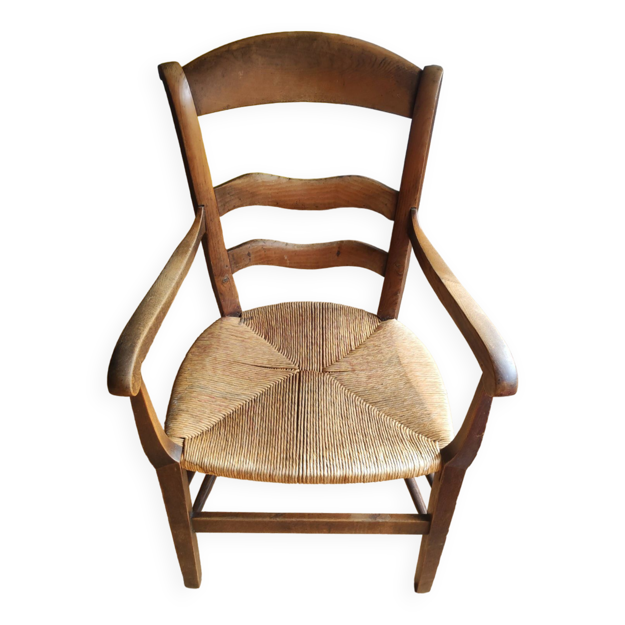 Old country armchair with its original mulch