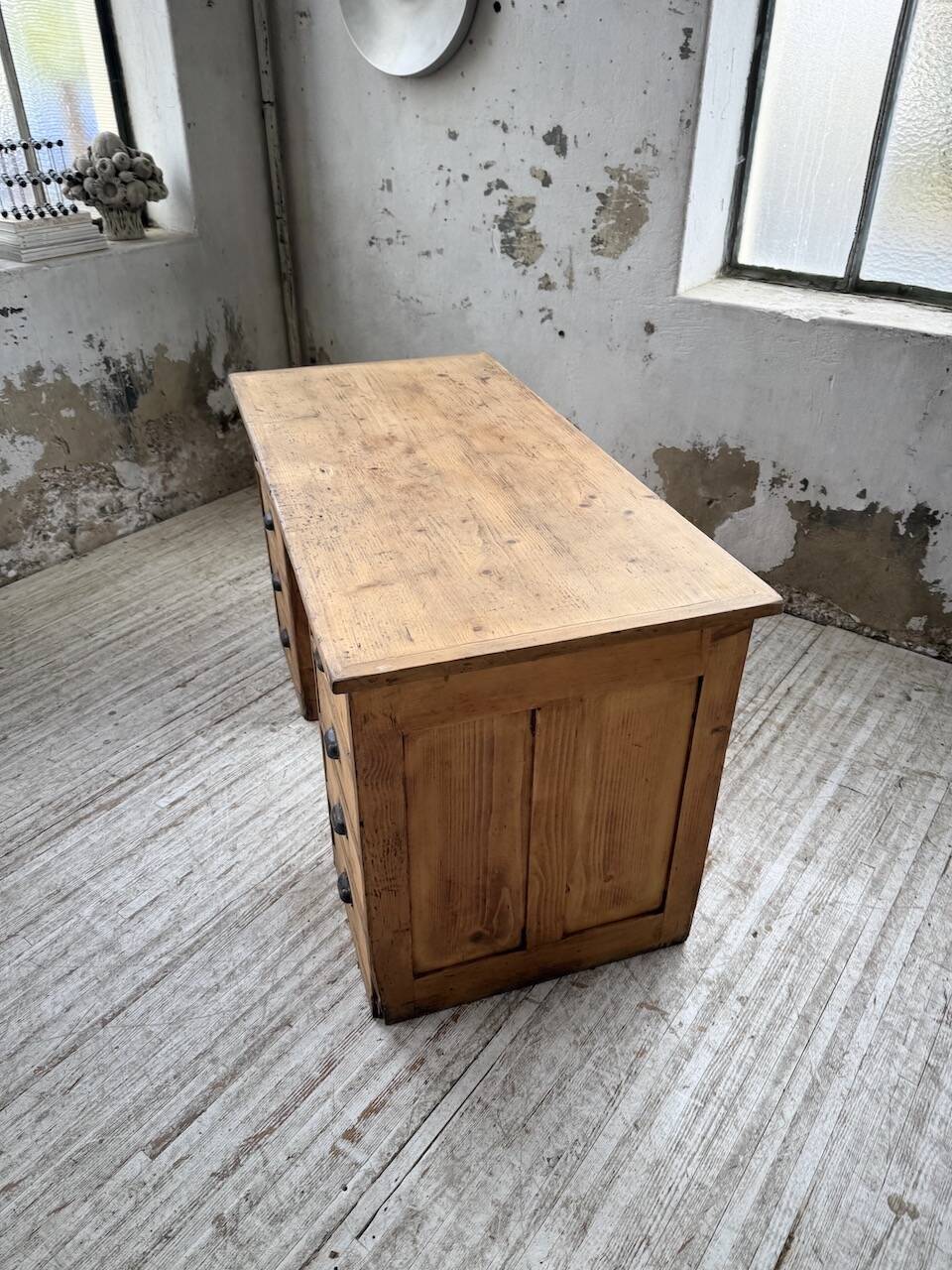 Bureau pin meuble atelier 1950