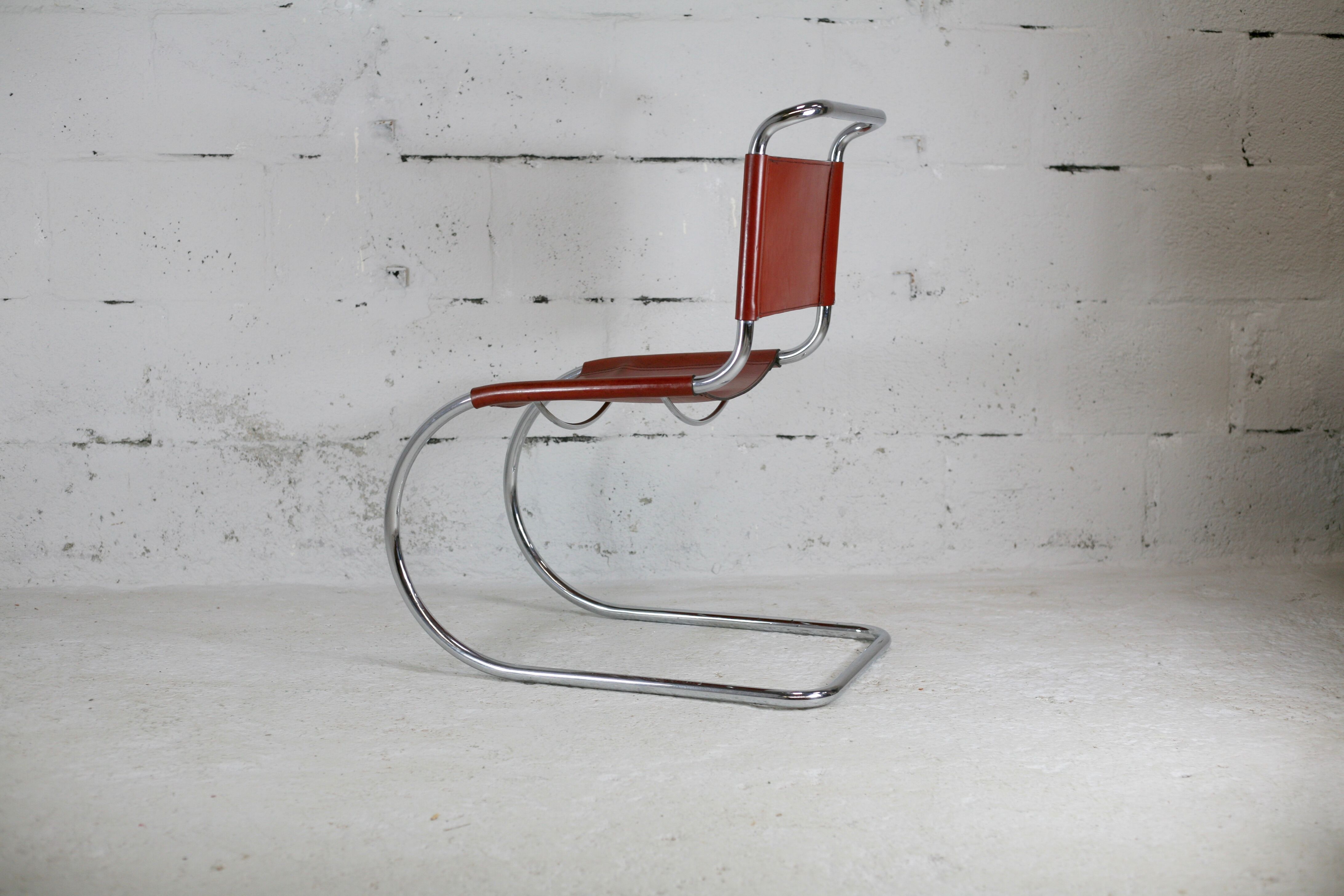 Chaise MR10 Mies Van Der Rorhe circa 1960 cuir cogna