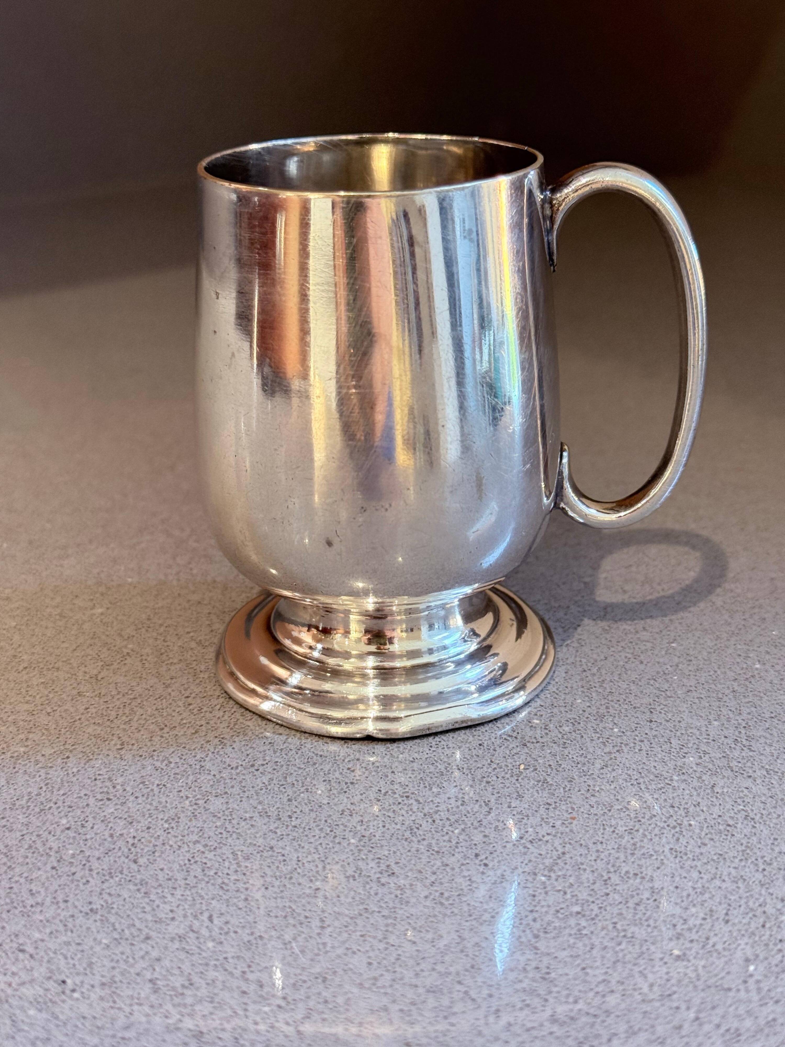 Tankard en argent anglais vintage