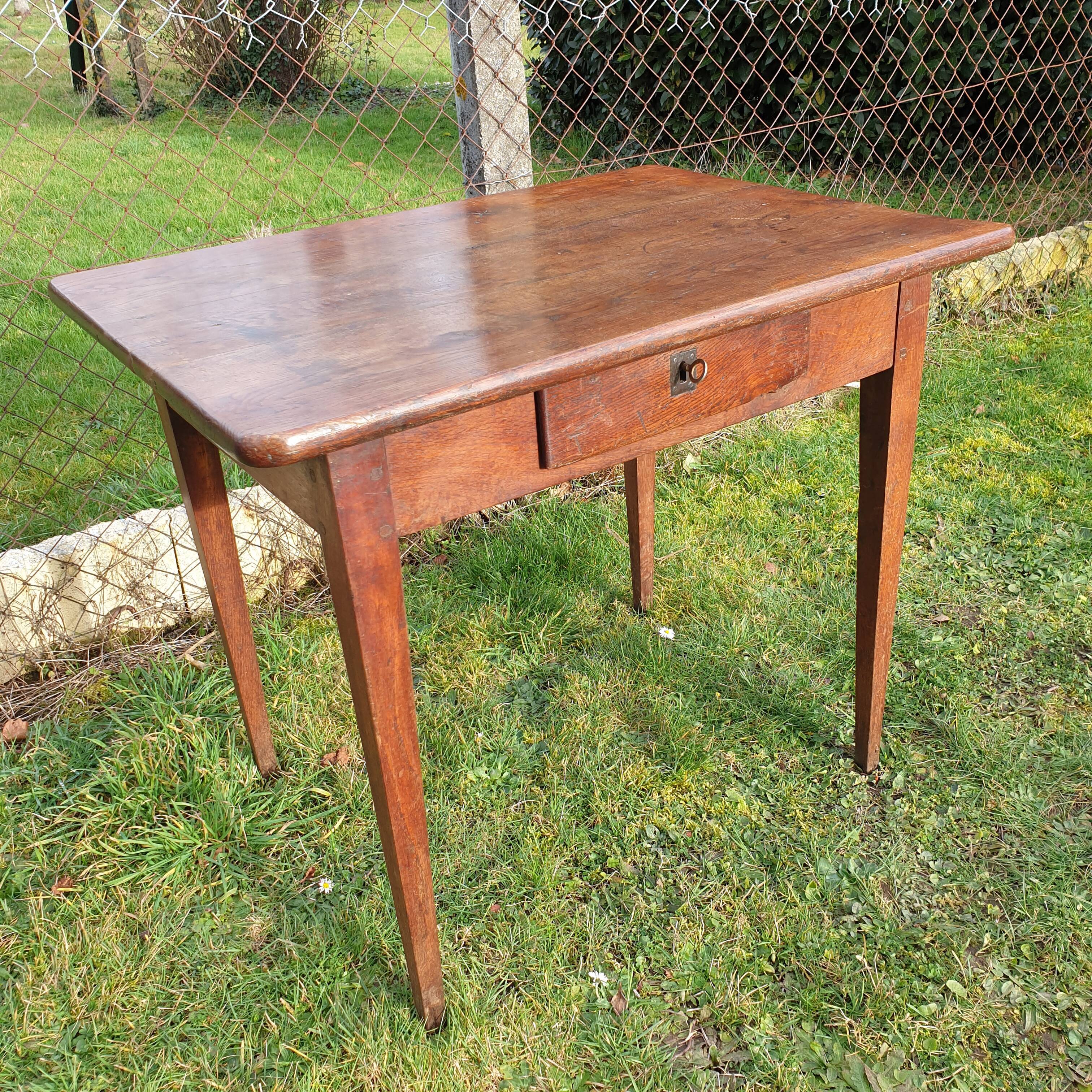 Occasional french farmhouse country table in 1880s