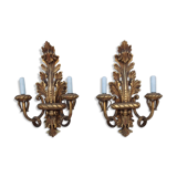 Paire d’appliques en bois doré sculpté