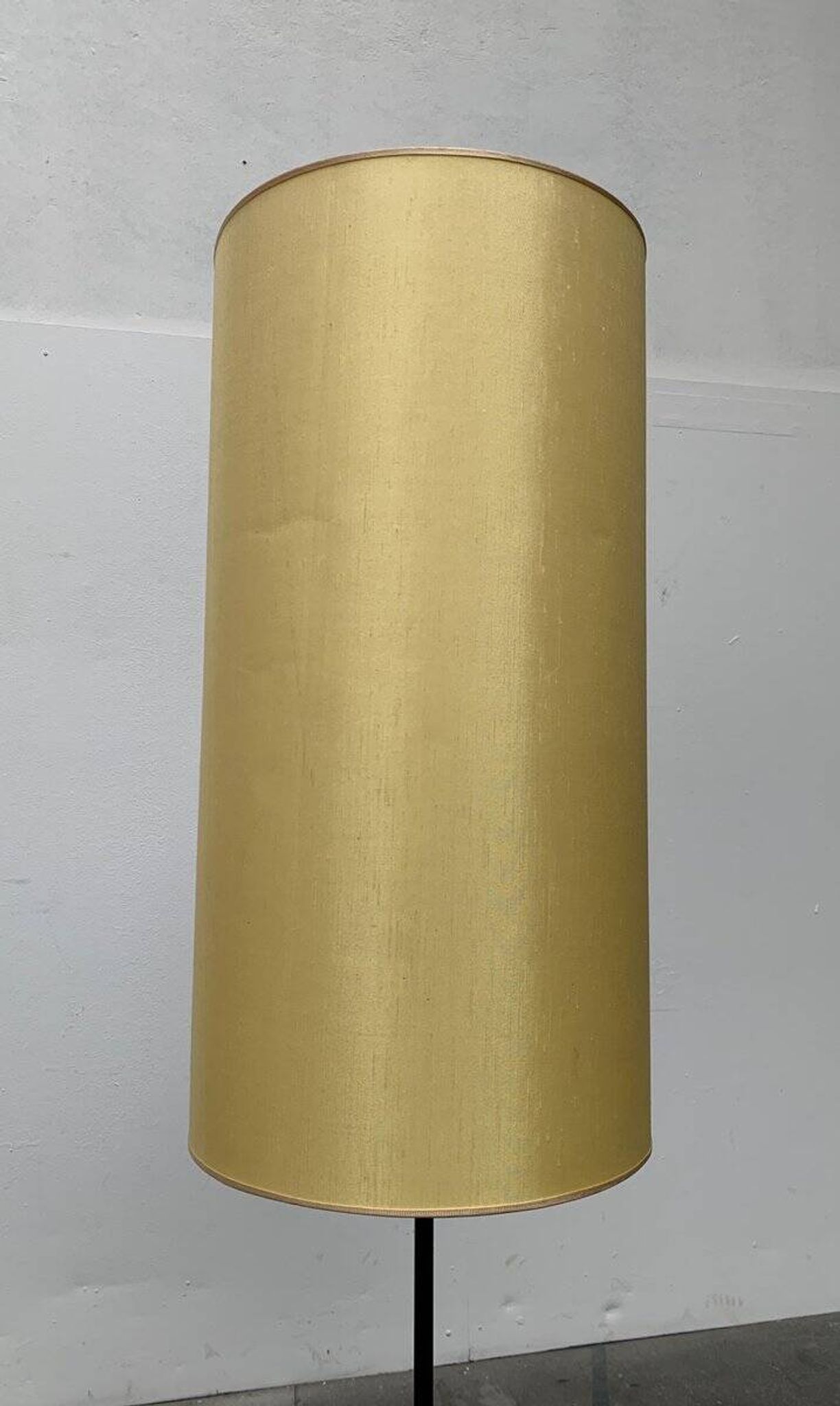 Mid-century minimalist tripod floor lamp
