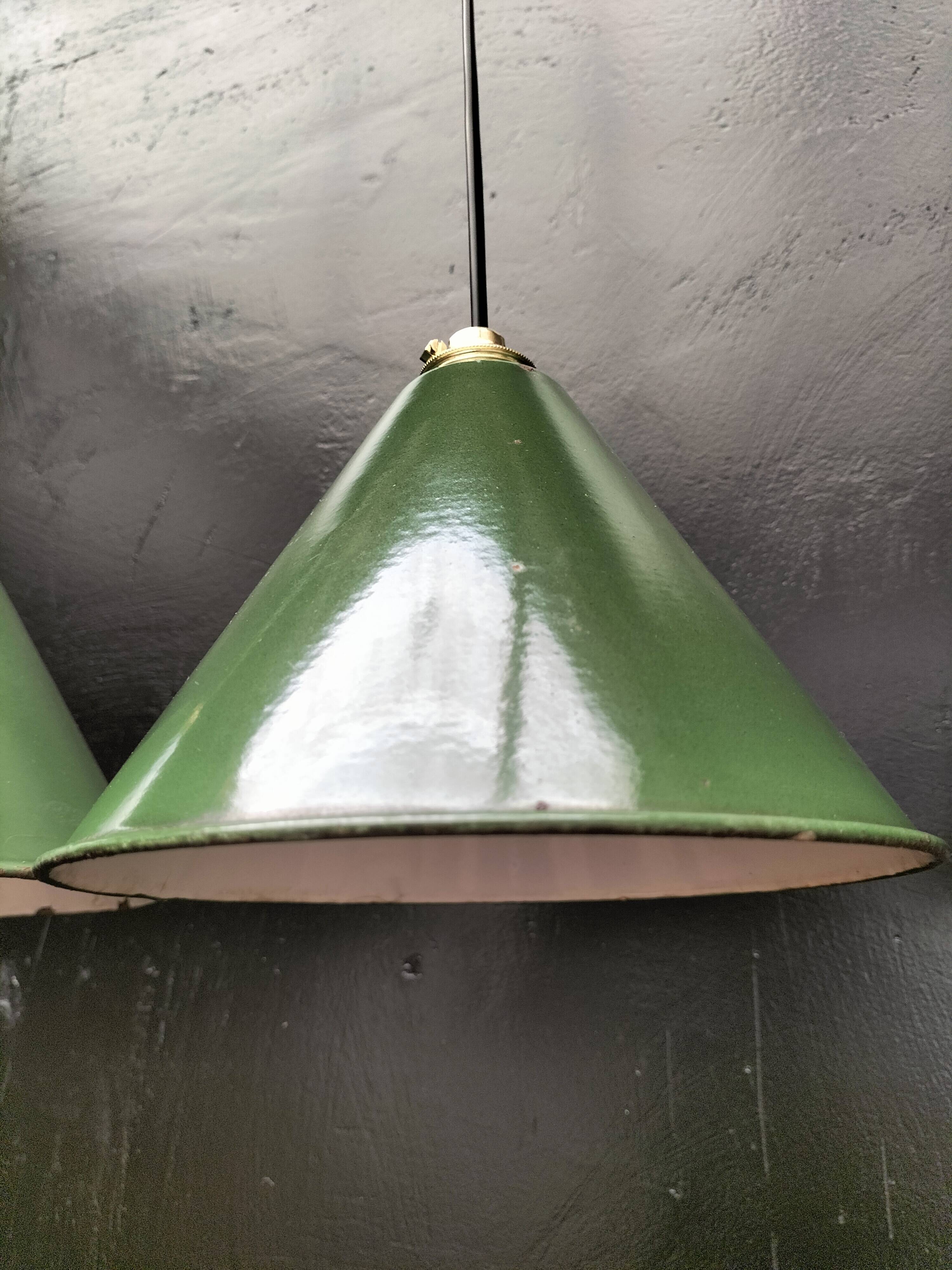 Enamelled sheet metal cone suspensions