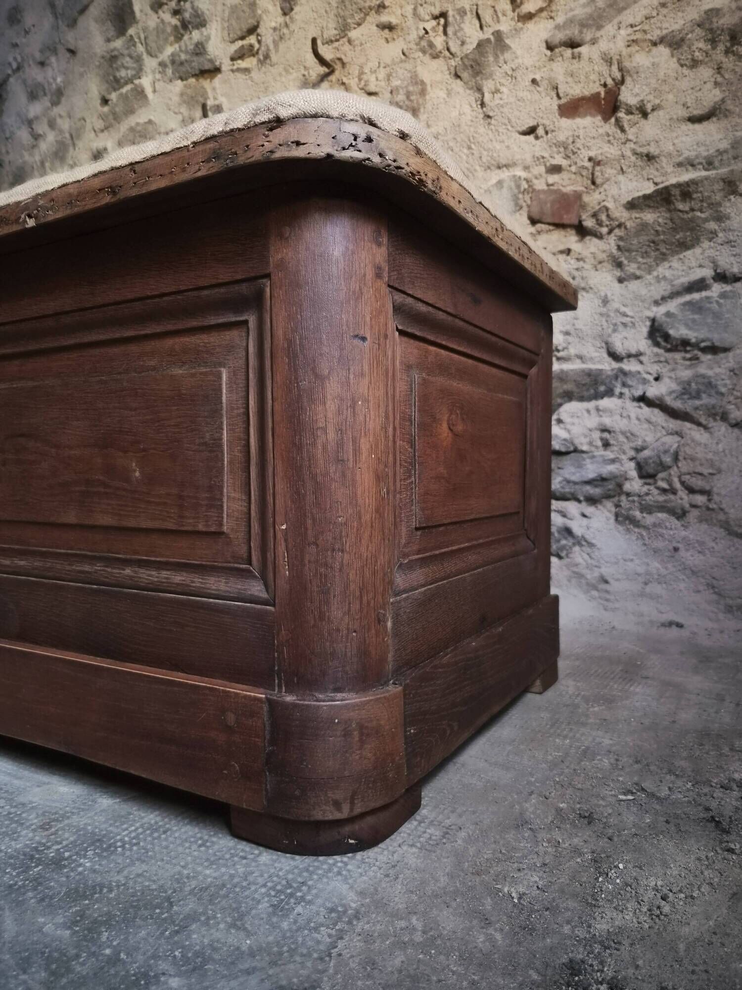 Antique French oak storage bench / blanket box, 1800–1850
