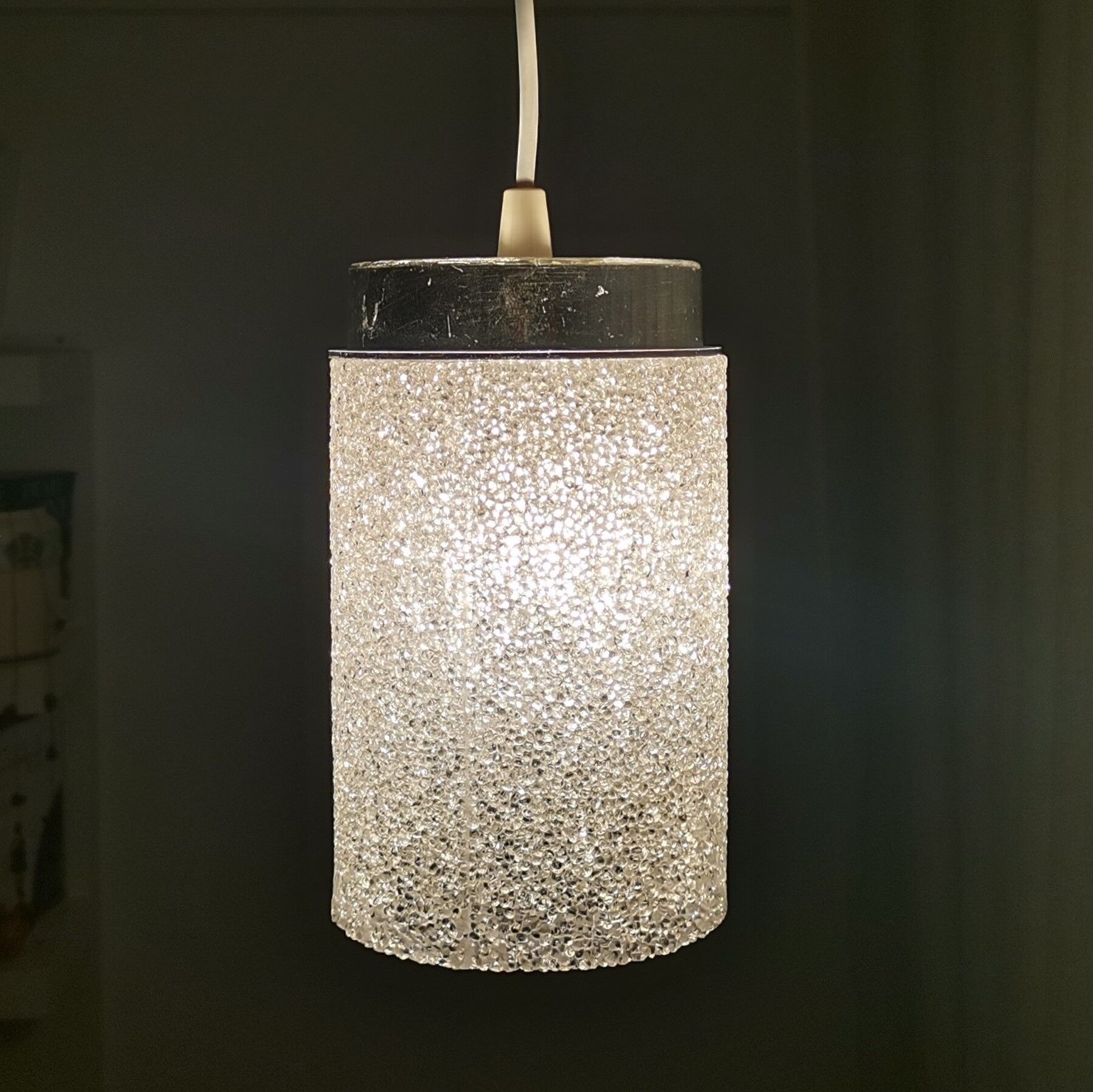 Vintage 60s minimalist white hanging lamp