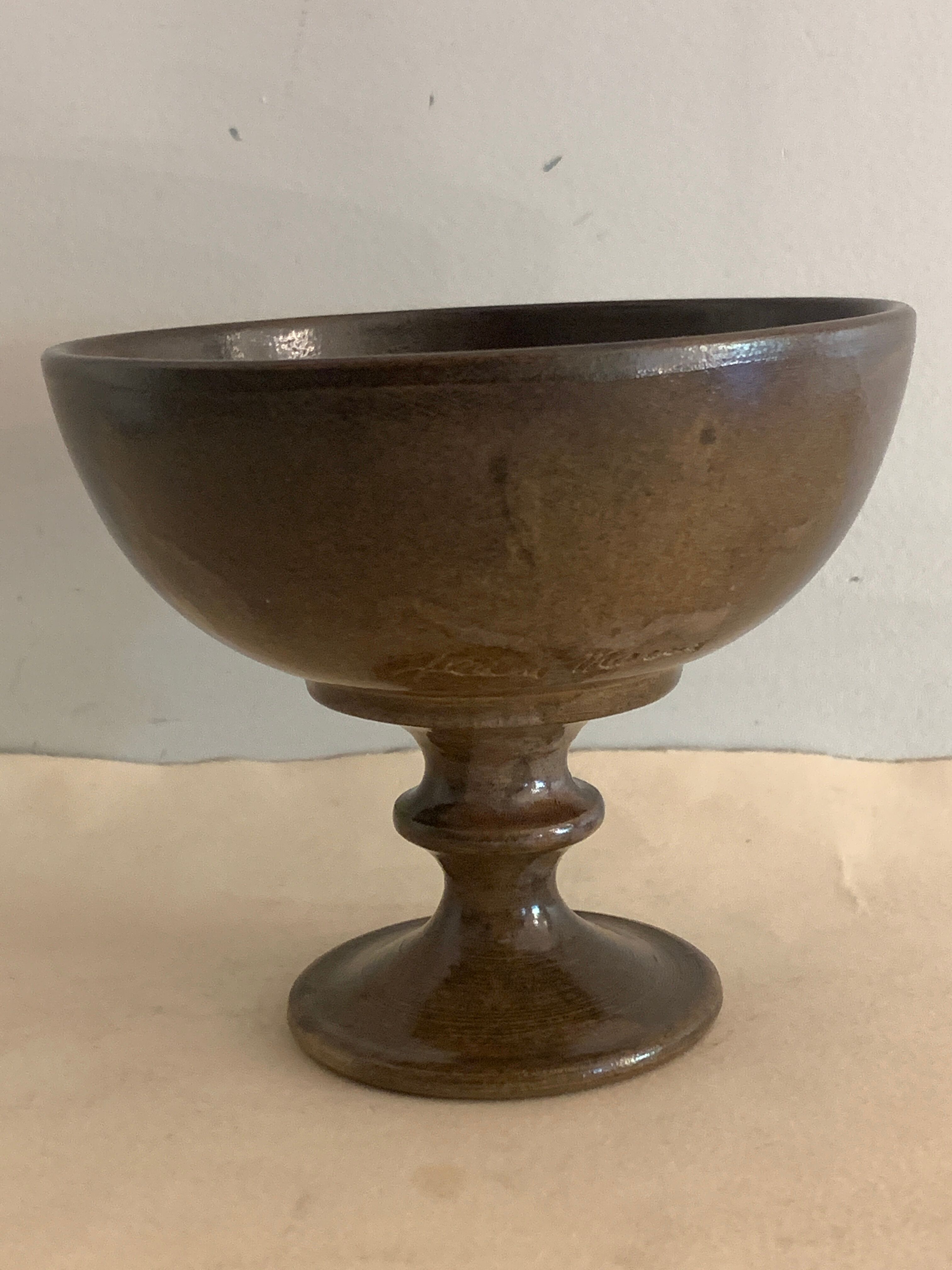 Ceramic standing cup signed Jean Marais, Vallauris, 1970