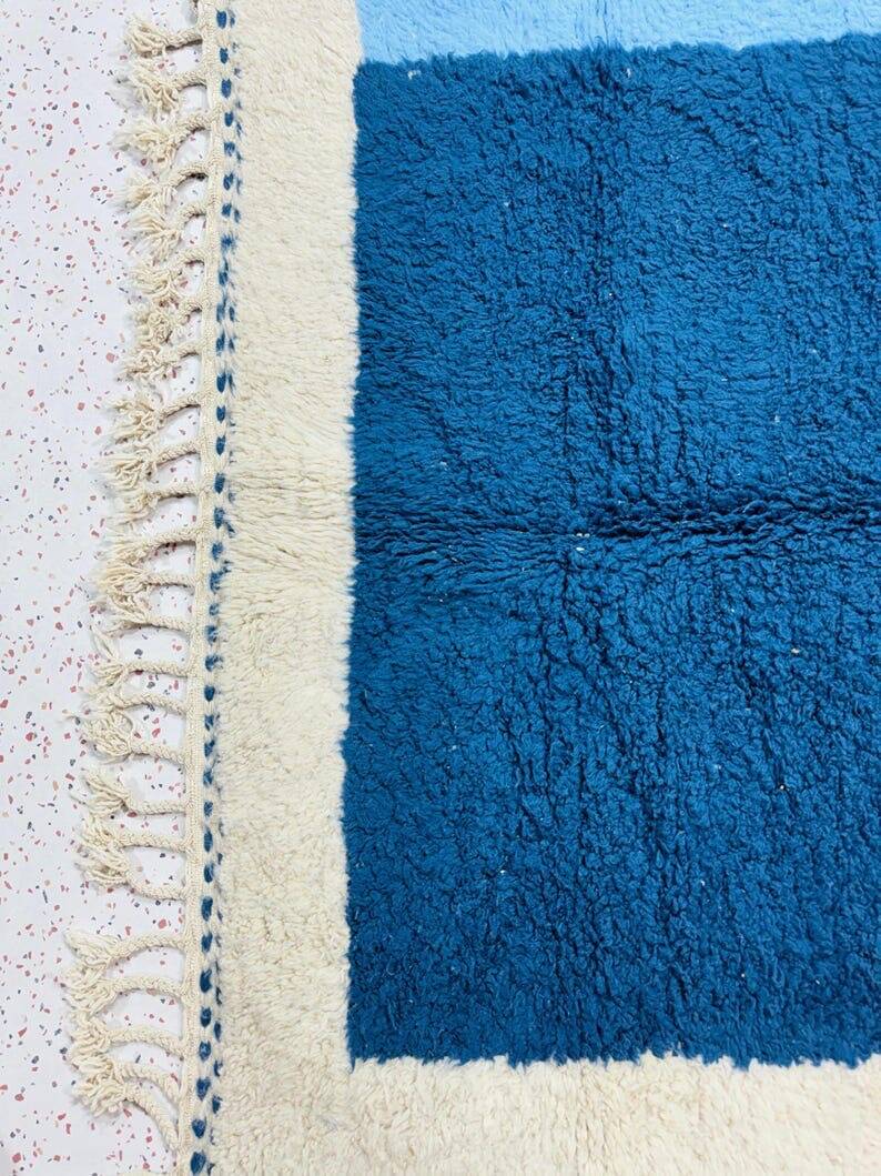 Handmade Beni Ouraine rug, size 200 x 300 cm