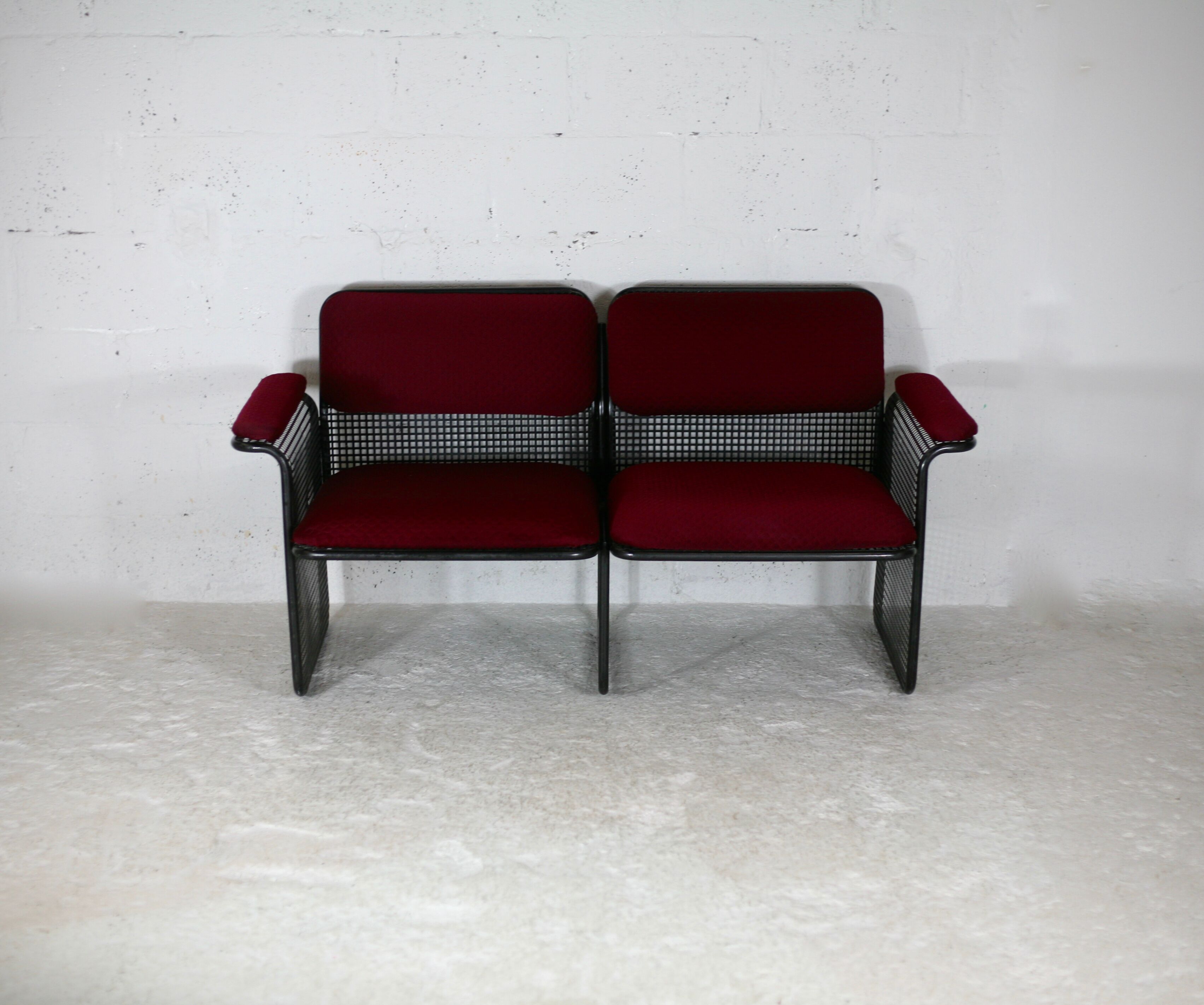 Black honeycomb steel sofa, burgundy fabrics, Italy, circa 1970
