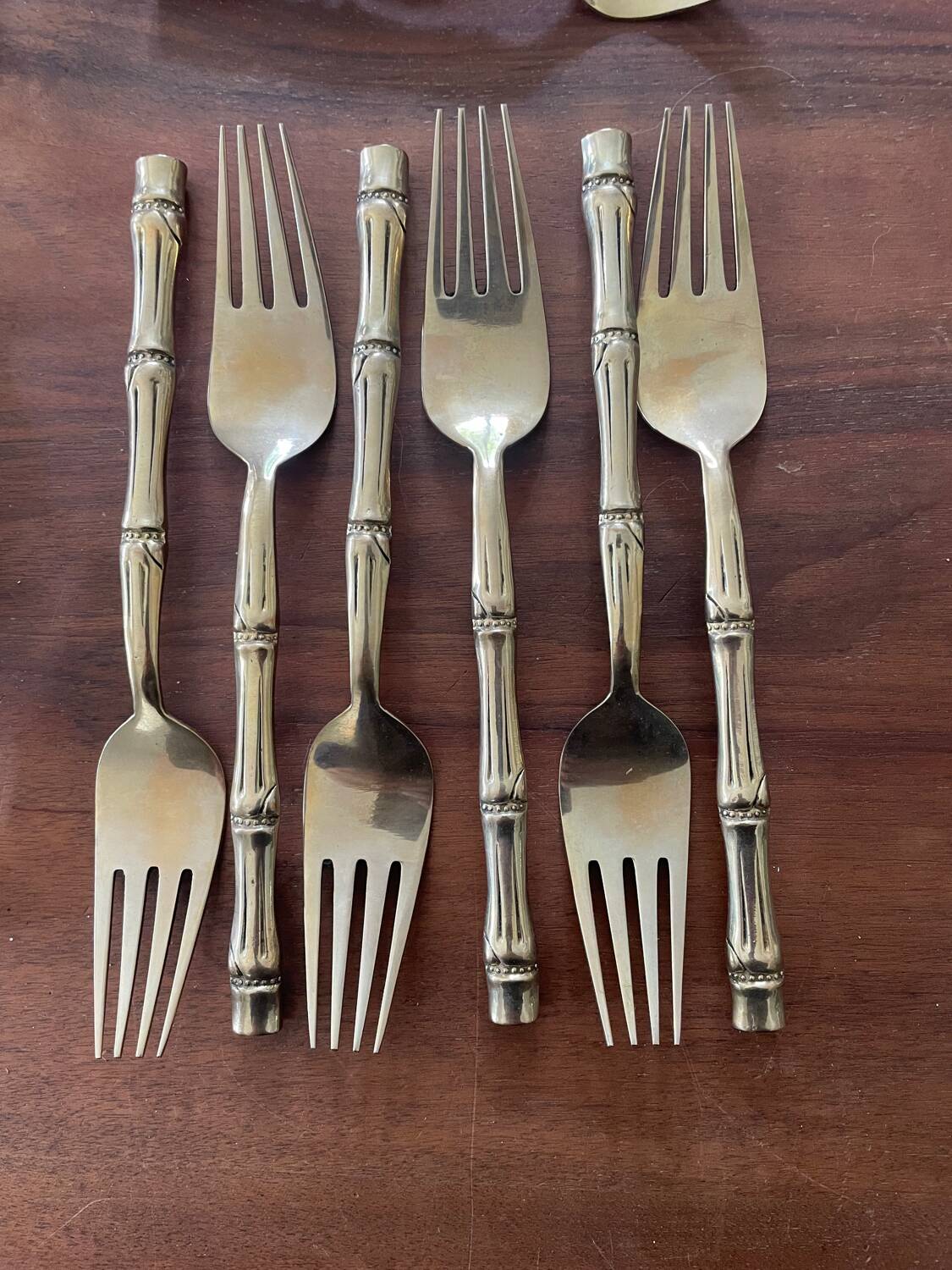 Housewife Table cutlery for 6 people. bamboo brass 78 pieces